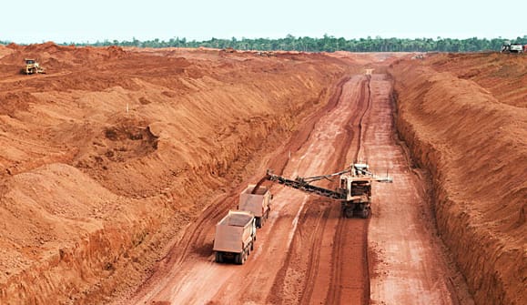 Paragominas Mine in Brasilien
Für die Herstellung von Aluminium wird in Brasilien Regenwald abgeholzt