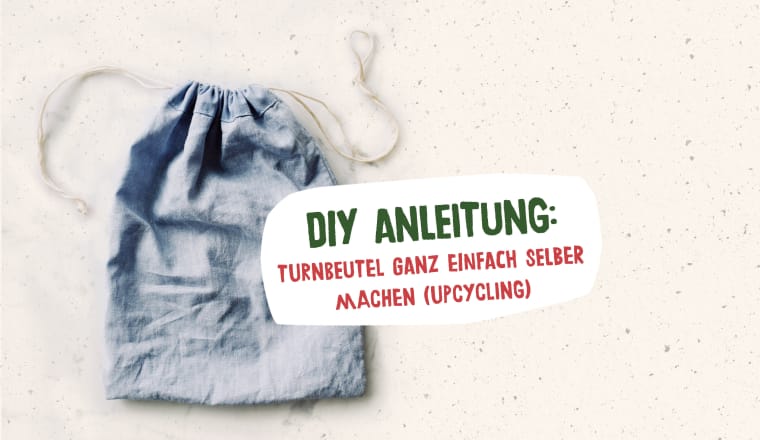 Ein Turnbeutel mit der Aufschrift DIY Anleitung: Turnbeutel ganz eifnacher selber machen (upcycling)