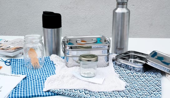 Und hier wird gezeigt, wie man Müll vermeiden kann... 
In der Themenwoche Müll haben wir auch über nachhaltige Alternativen aufgeklärt, diese sind im zweiten Bild zusehen.